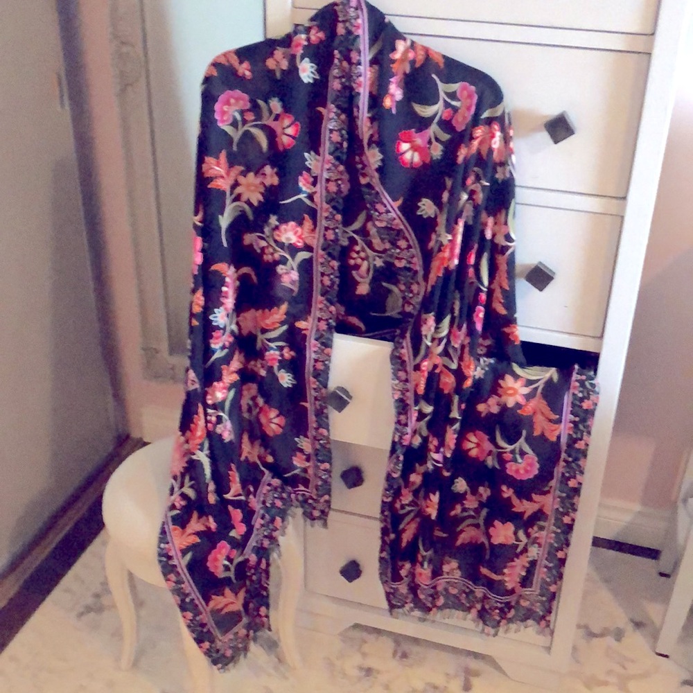 Loft Scarf